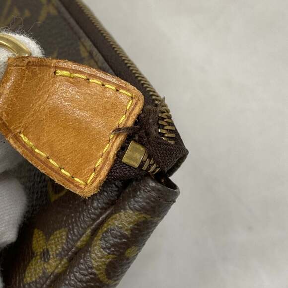 LOUIS VUITTON Brown Monogram Pochette Pouch - Picture 6 of 7